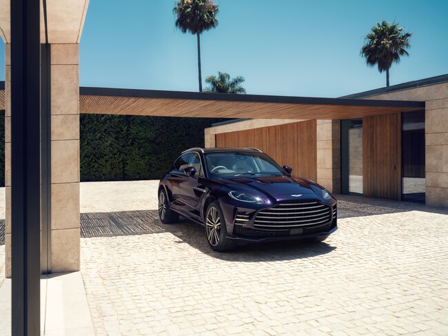 ASTON MARTIN DBX GT 格上の洗練、軽やかなパフォーマンス
