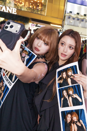 【日本唯一のメガ写真体験】「XL PHOTO STUDIO」がオープン約1ヶ月で来店者数1,000人突破！12月中旬には渋谷・道玄坂に新店舗オープン予定