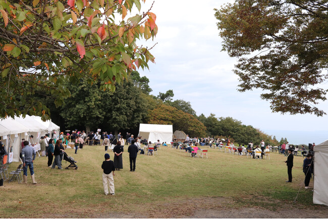 【イベント情報】 第33回牛窓オリーブ収穫祭2026は10月24日に開催！新企画「収穫したい夢や目標を叫ぶ＜大声収穫選手権＞」も準備中！！