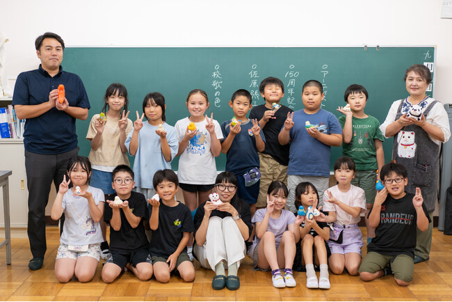 創立150周年の東大戸小学校で、卒業生アーティストと全校児童約80名が取り組む記念アートプロジェクト【千葉県香取市】