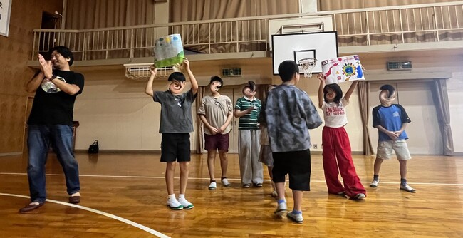 名古屋の小学生がつくった「学級目標」がルワンダ・カンボジアへ――世界から“返事”が戻るCoRe Loop