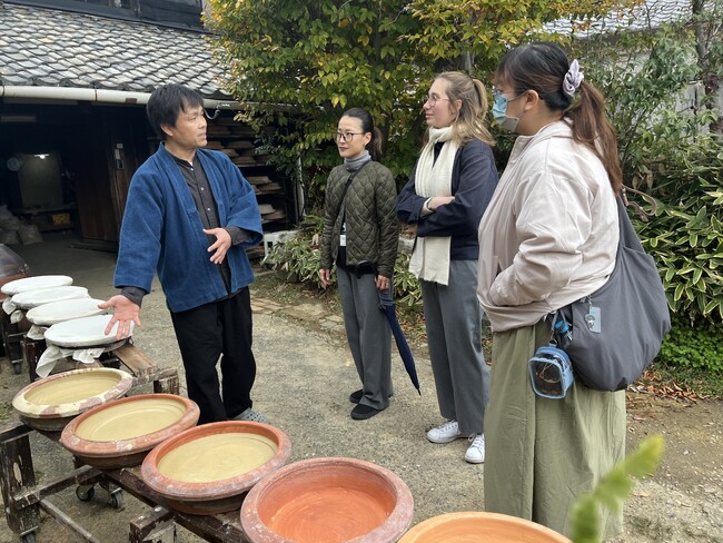 常滑の「ものづくり」を海外へ 急須職人・盆栽鉢職人を訪ねる、インバウンド向けツアーを造成
