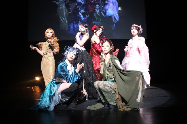 企画から演出まで学生が創るヘアメイクショー仲間とともに挑戦し、技術と人間力を磨く実践教育の舞台