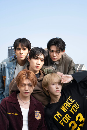 Z世代を中心に絶大な支持を得ているWILD BLUE 待望の1st写真集が12月25日（金）発売決定！