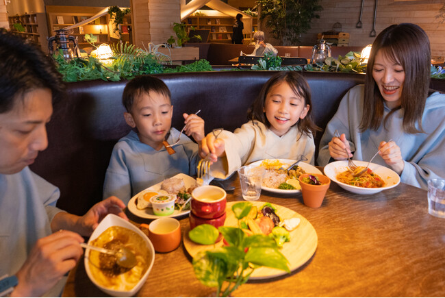 「おふろcafe ハレニワの湯」で、10月28日に「群馬県民の日割引」を実施。群馬在住の小学生以下のお子さまの入館が100円に