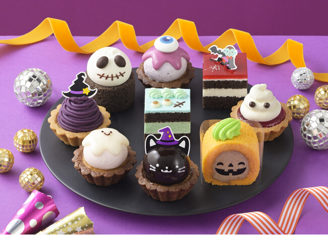 ハロウィン限定！ “こわカワイイ”スイーツが集合♪プチケーキの詰め合わせやパンプキンプリンなど全5品が10月16日から登場