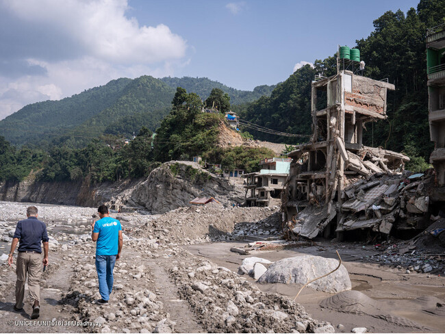ネパール土石流災害 「温暖化の代償を背負う子どもたち」 ユニセフ広報官、被災地から報告 【プレスリリース】