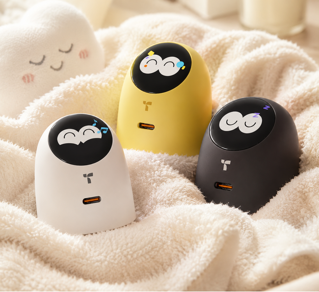 TORRAS、充電状態を“表情と数値”で見える化するスマート充電器「FlashEye Dot」を発売