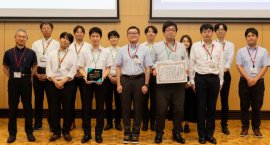 授賞式の様子 授賞式の様子