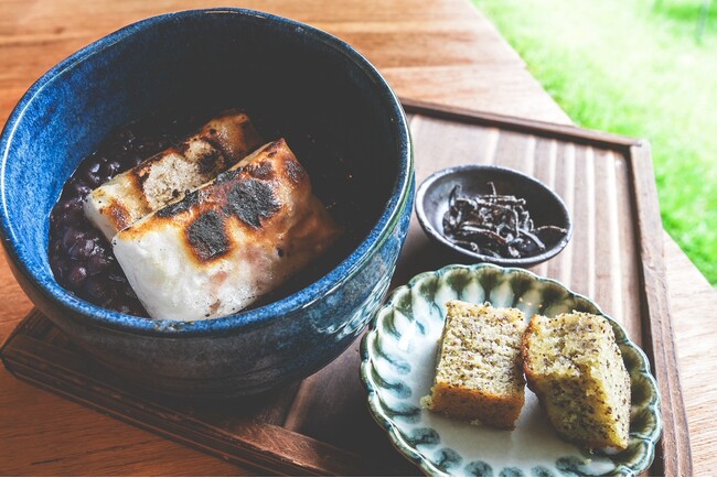 【町田・鶴川】庭園を眺める「喫茶と和食割烹 桜梅桃李」に、秋冬の新メニュー「ぜんざい」が登場
