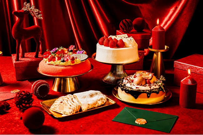 新作は5つのフレーバーの「アイスクリームケーキ」と大人でリッチな味わいの「真っ赤なリースのケーキ」クリスマスケーキコレクション2026｜沖縄・ラグナガーデンホテル