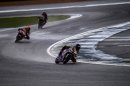 雨天レースで完璧なマシンコントロール 雨天レースで完璧なマシンコントロール