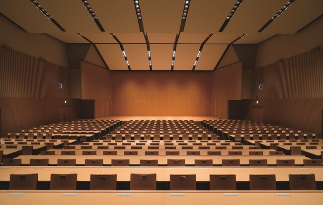 東京電機大学 未来科学部　イブニングセミナー「芸術を媒介にした異文化理解 ― イタリア絵本と音楽のコンサート ―」を開催