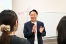 社長との対話で、会社の雰囲気を身近なものに 社長との対話で、会社の雰囲気を身近なものに